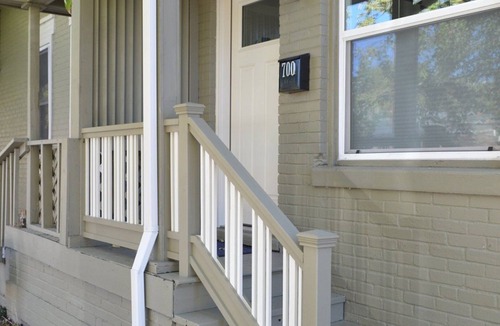 Washington Park West House | Remodeled flat for 2 in Washington Park