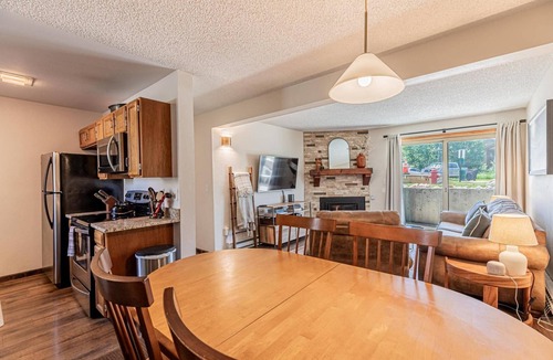 Steamboat Springs Condo | Remodeled & Immaculate! Walk to Resort & Steps to FreeBus+Pool-HotTub-Grill-W/D in Unit-Fireplace