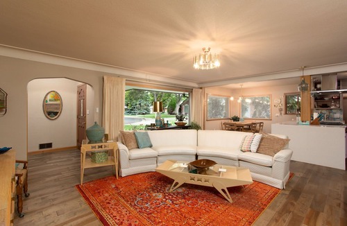 Loveland House | Remodeled mid-century home minutes from Estes Park/Fort Collins. Pet friendly