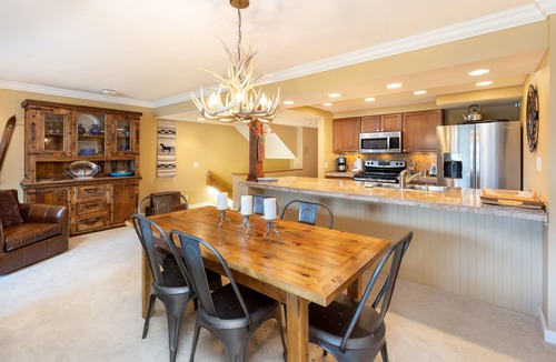 Keystone Condo | Remodeled Penthouse/On Shuttle Route to the Slopes/Shared Hot Tub