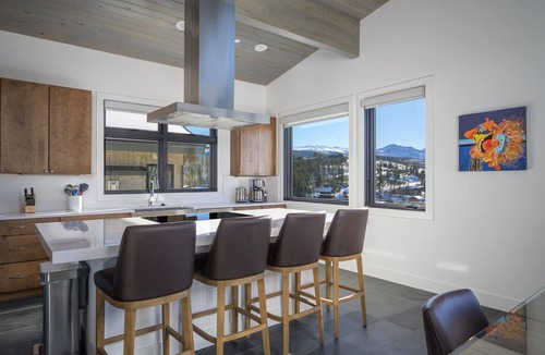 Rendezvous House | Rendezvous Game Trail | Luxe Mountain Home | Brand New Build | Amazing Views