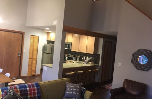 Wildernest Condo | Renovated Top-Floor Condo With Light And Views!