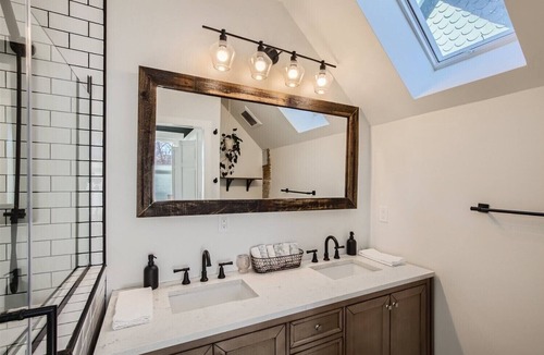 Baker House | Renovated Victorian Home in Historic neighborhood with amazing location