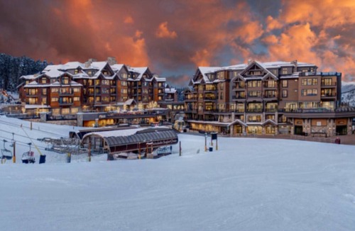 Peak 8 Apartment | Resort w/Outdoor Pools-Hot-tub-Spa @Peak 8