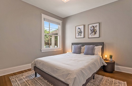 Congress Park House | Restored town home, easy walk to restaurants and parks