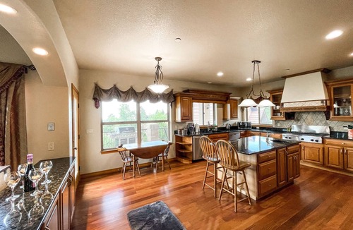 Southwest Colorado Springs House | ✺Retreat on Cheyenne Mountain✺Views/3 MSTR suites