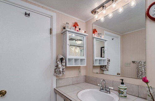 Skyway Cottage | Retreat to glorious Cheyenne Canyon