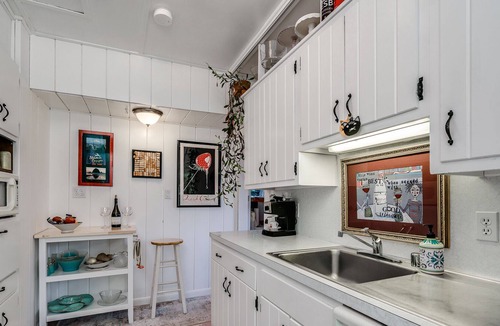 Skyway Cottage | Retreat to glorious Cheyenne Canyon