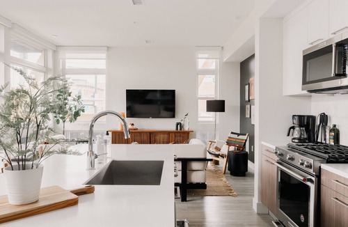Highland Condo | Rhythm of Night | Espadin LoHi