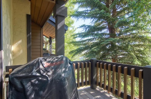 Avon Apartment | Ridgepoint Townhomes by East West Hospitality