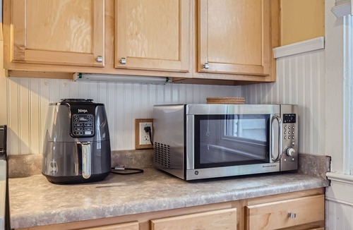 Cole House | RiNo Charmer, Pet-Friendly 2bd Family Home + EV Charger