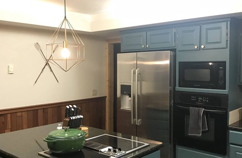 Rio Vista Estates House | Rio Rainbow Cabin. Riverfront Gold Medal Waters.Wolf Creek Ski.Mid Century