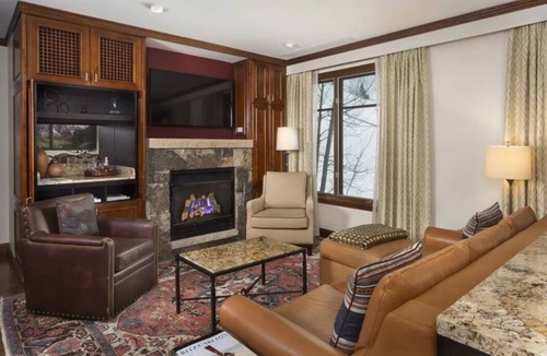 Aspen Condo | Ritz Carlton Club 3BR/3BA suite w/Slopeside Mountain View - SKI IN/SKI OUT!