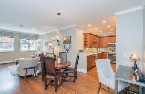 Telluride Apartment | River Club 104 by Alpine Lodging Telluride
