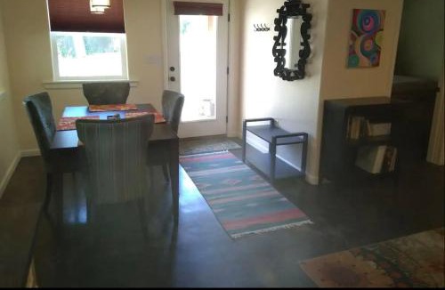 Jamestown Apartment | River Mountain Getaway-private, large, in- law apt