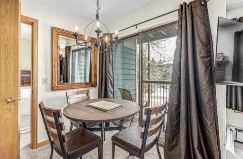 Historic District House | River Mountain Lodge W217