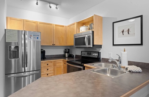 River Run Condo | River Run Condo Close to Gondola, Shops & Dining w/Courtyard Views!