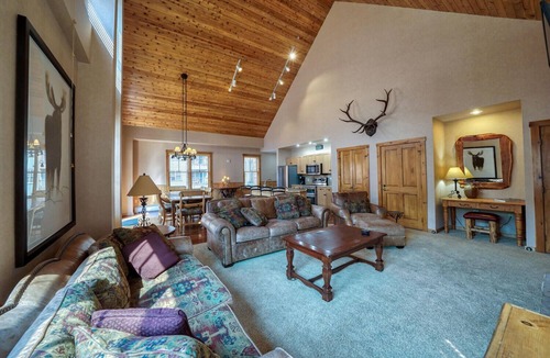 River Run Condo | River Run Village Walk To Gondola Pool Hot Tubs Restaurants and Shops DELUXE