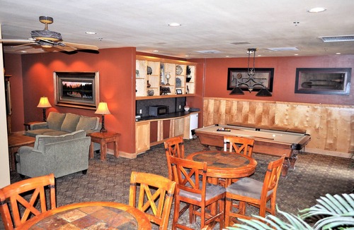 River Run Condo | River Run Village | Walk to Gondola | Pool + Hot Tubs | Deluxe 2BR