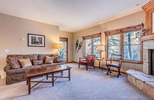 Four O'Clock Apartment | Riverbend Lodge 120 by Great Western Lodging