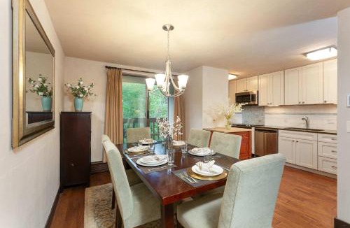 Aspen House | Riverfront 2 BR - Steps to Town - Pool & Hot Tub