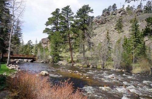 Estes Park Villa | Riverfront Mountain Cottage Retreat