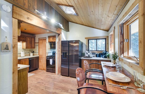 Dumont Cabin | Riverside Colorado Cabin w/Deck & Hot Tub