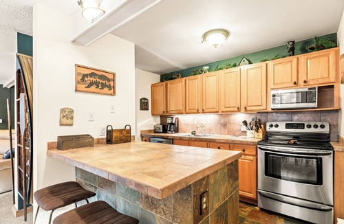 Peak 9 Condo | Riverside Condo, Cozy, Quiet, Walk to Town/Lifts