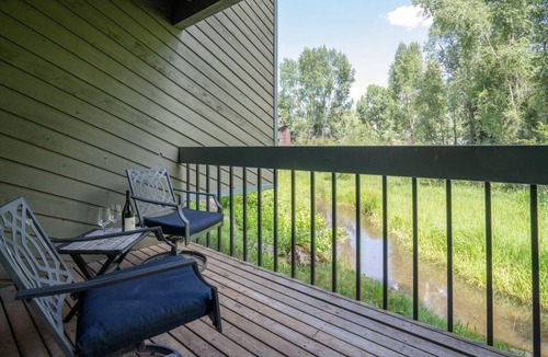 Telluride Condo | Riverside Dream | Short Walk to Main Street & Ski