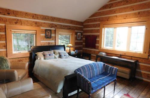 South Fork Cabin | Riverside Meadows Cabins