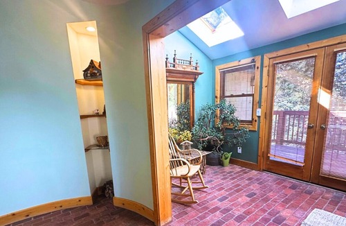 Estes Park Cabin | RiverSong Inn - 26 Acres in Estes Park, Colorado with 10 King Bedrooms