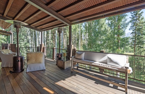 Mountain Village House | Robber's Roost- Sprawling, Ski In/Out, Arcade, Pool Table, & More!