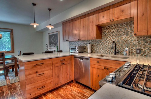 Intermountain House | Robins Nest