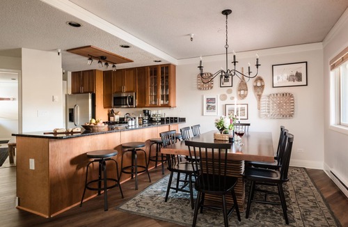 Peak 9 House | Rocker by AvantStay | Gorgeous Ski-In Ski-Out Cabin in Heart of Breck
