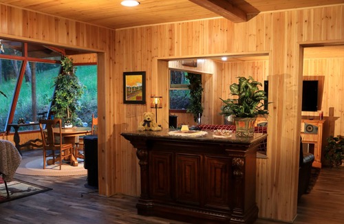 North Central Evergreen Cabin | Rocky Mountain Private Cabin