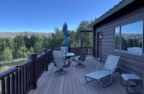 Kremmling House | Rocky Mountain Retreat w/Hot Tub in Old Park/Gore Pass
