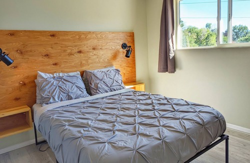 West Colorado Springs House | ✺Rocky Mtn Views✺mins to dtown/fire pit on porch