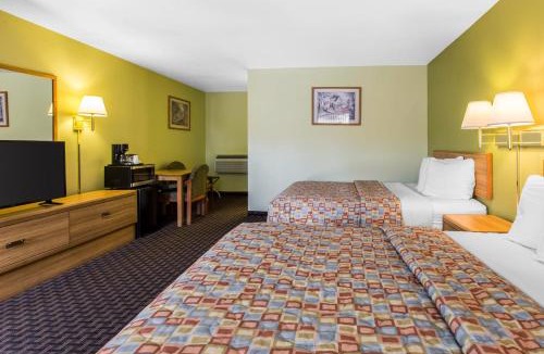 Gunnison Hotel | Rodeway Inn Gunnison - Crested Butte