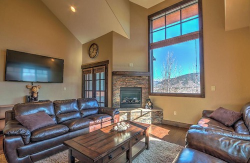Wildernest Apartment | Rolling Ridge #60A by Book by Owner