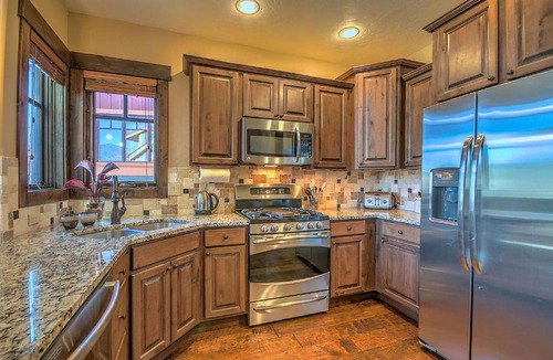 Wildernest Apartment | Rolling Ridge #60A by Book by Owner