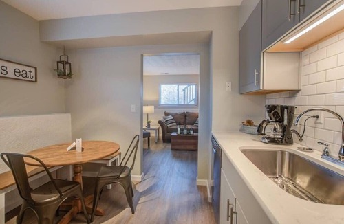 Colorado Springs Condo | Romantic Getaway Base of Mountains Parks & Trails