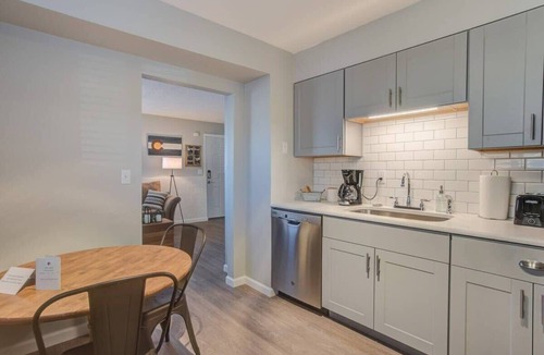 Colorado Springs Condo | Romantic Getaway Base of Mountains Parks & Trails