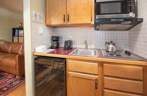 Vail Condo | Rooftop Hot Tub, Walk to Gondola, LH306