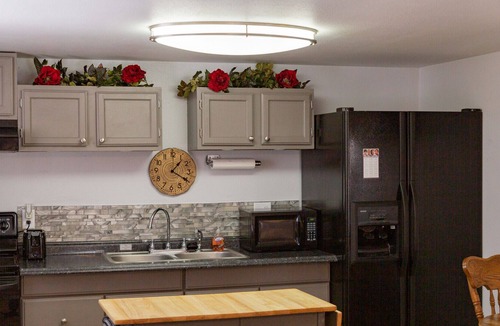 Elizabeth House | Roomy Private Cozy Loft