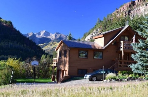 Redstone House | Ruby of the Rockies Retreat
