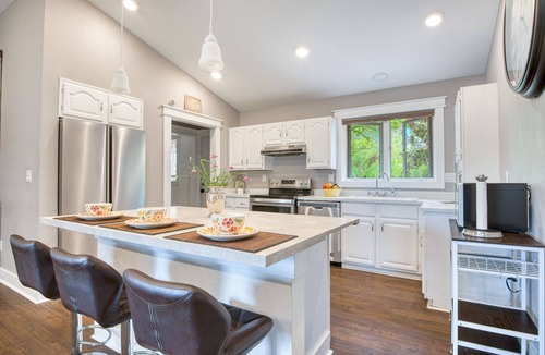 Ridglea Hills House | Rural life in the City of Boulder, easy access to trails and town.