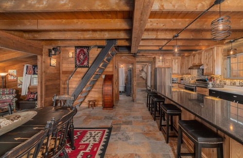 Elk Meadows House | Rustic Cabin, Amazing Views of the Mountains, with sled hill - STR 2022-092