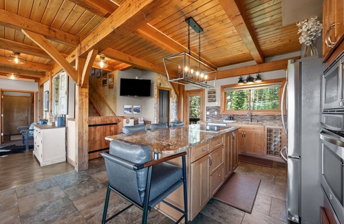 Steamboat Springs House | Rustic Mountain Home on 10 Acres - Deck w/Great Views - Hot Tub/Fire Pit