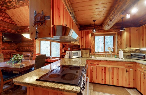 Purgatory Cabin | Rustic Mountain Comfort - Classic Log Cabin