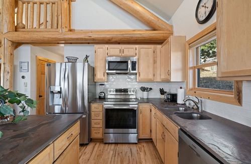 Fort Collins House | Rustic Mtn Home near Marina | Lake & City Views!
